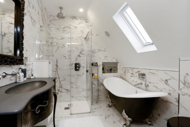 The Gables - bathroom